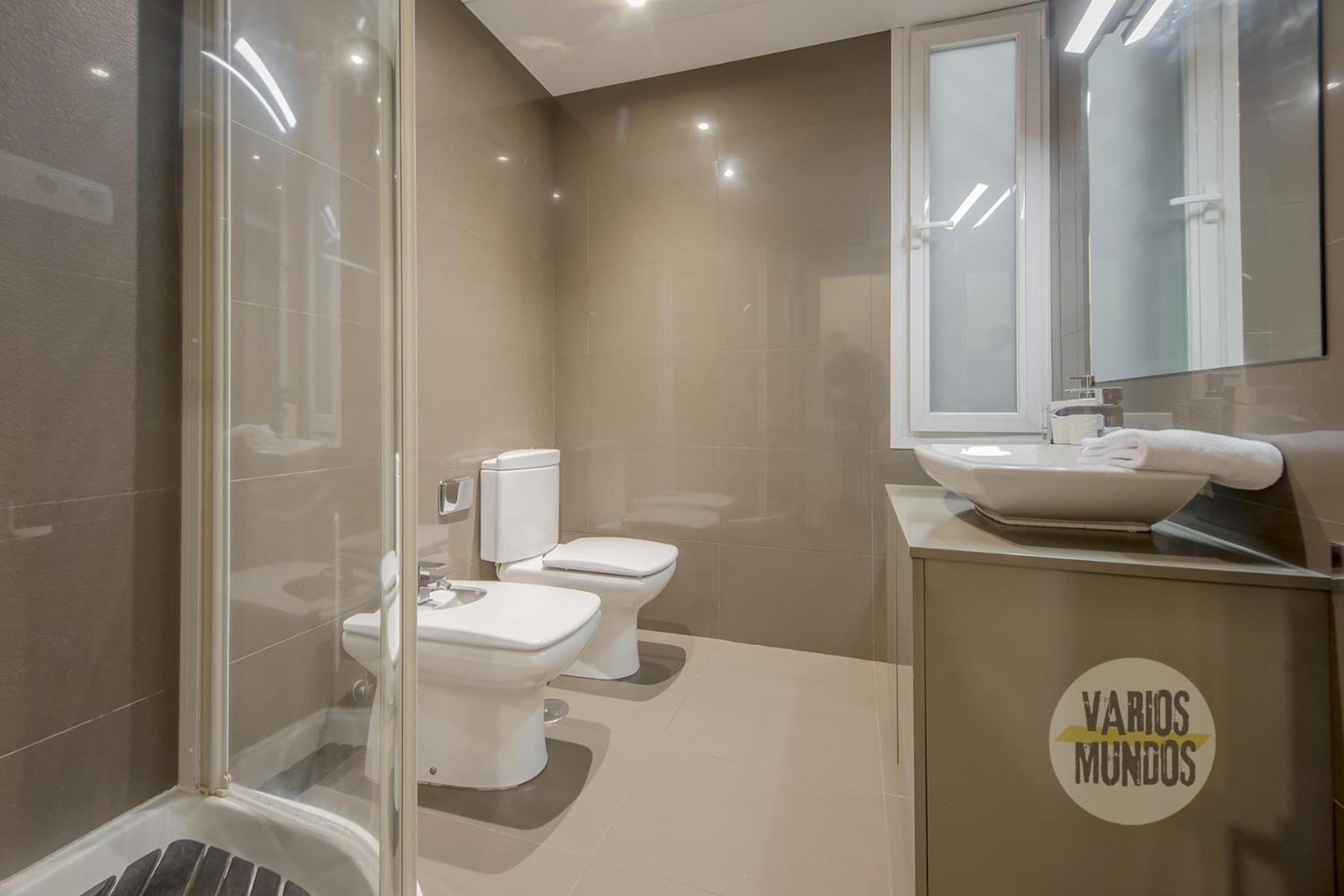 Premium Apt 10Pax En Plaza Espana-Gran Via Madrid Luaran gambar
